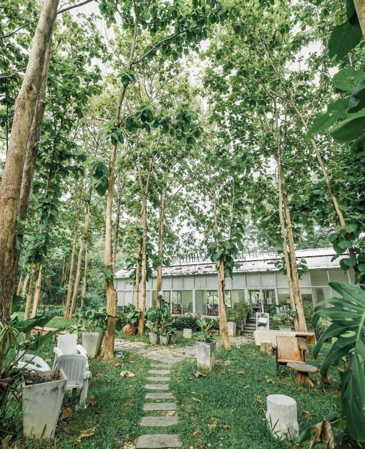 Sappraiwan Elephant Resort & Sanctuary Kaengsopha Экстерьер фото