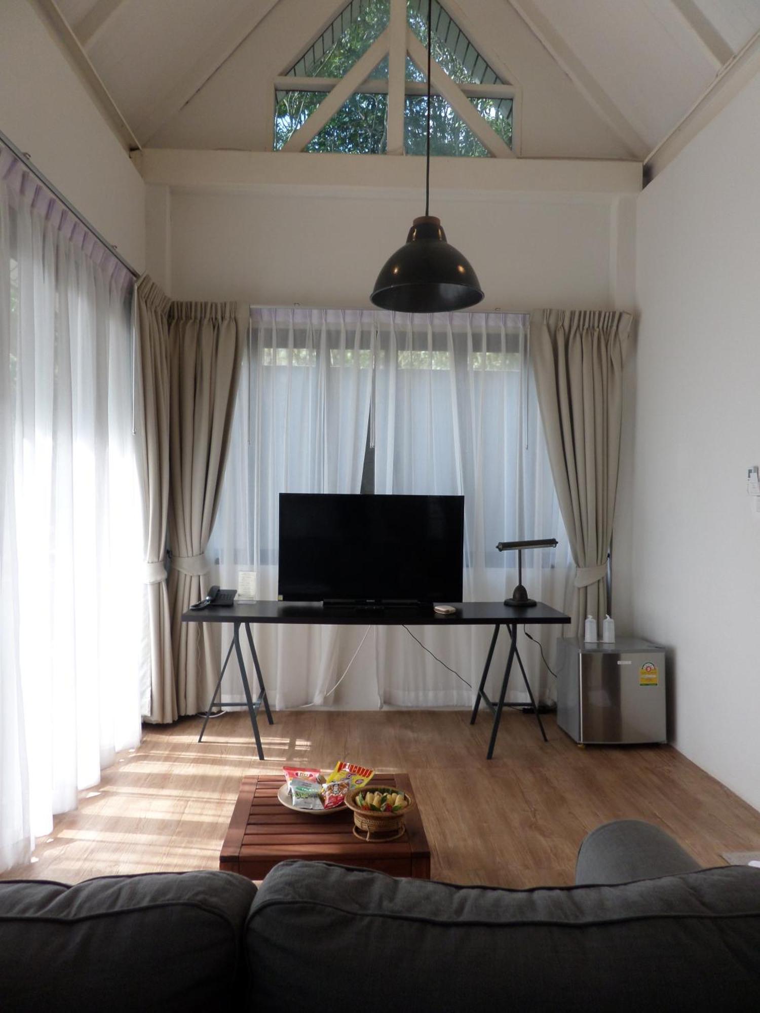 Sappraiwan Elephant Resort & Sanctuary Kaengsopha Номер фото
