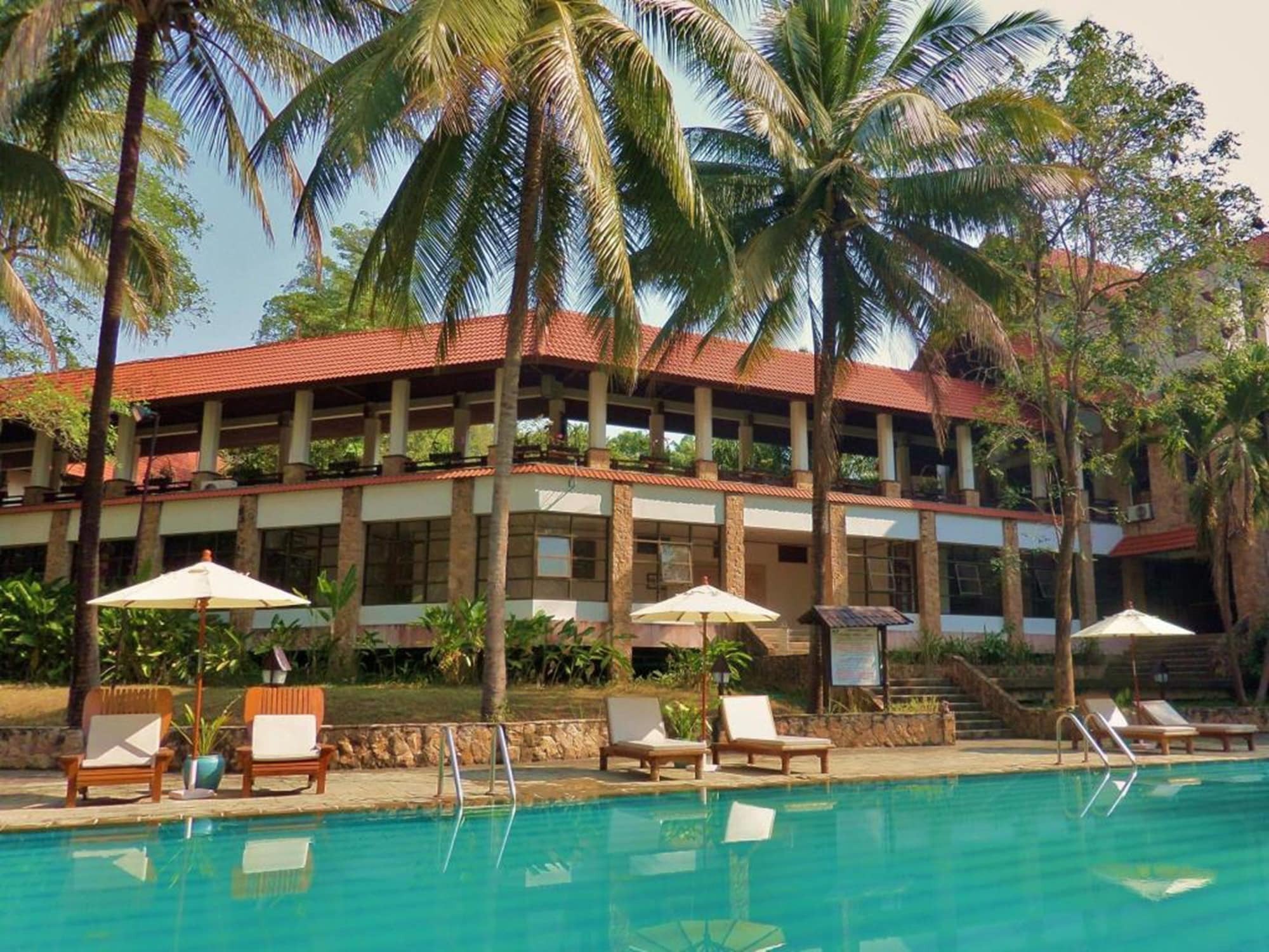 Sappraiwan Elephant Resort & Sanctuary Kaengsopha Экстерьер фото